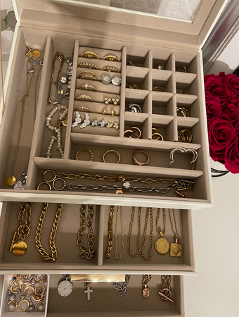 SONGMICS-3-Tier-Jewellery-Box-with-Glass-Lid-Amazon.de-Fashion4.png